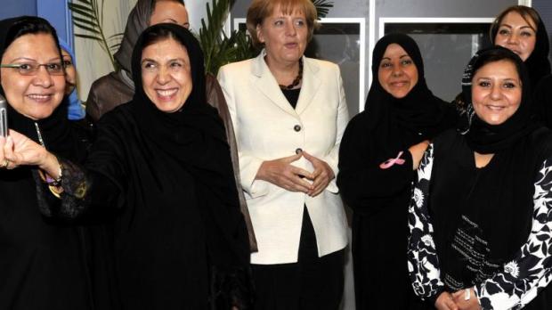 Merkel testet in Saudi-Arabien Grenzen.jpg